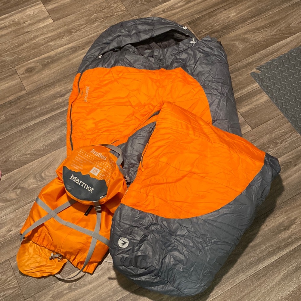 Marmot 0 degree mummy sleeping bag. Excellent condition with stuff sac
